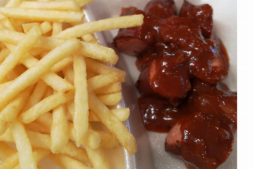 Currywurst & Pommes
